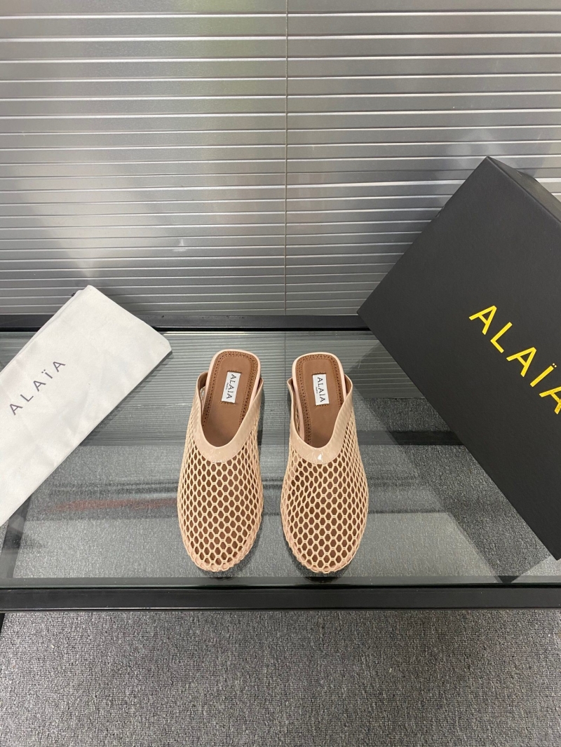 Alaia Flat Shoes